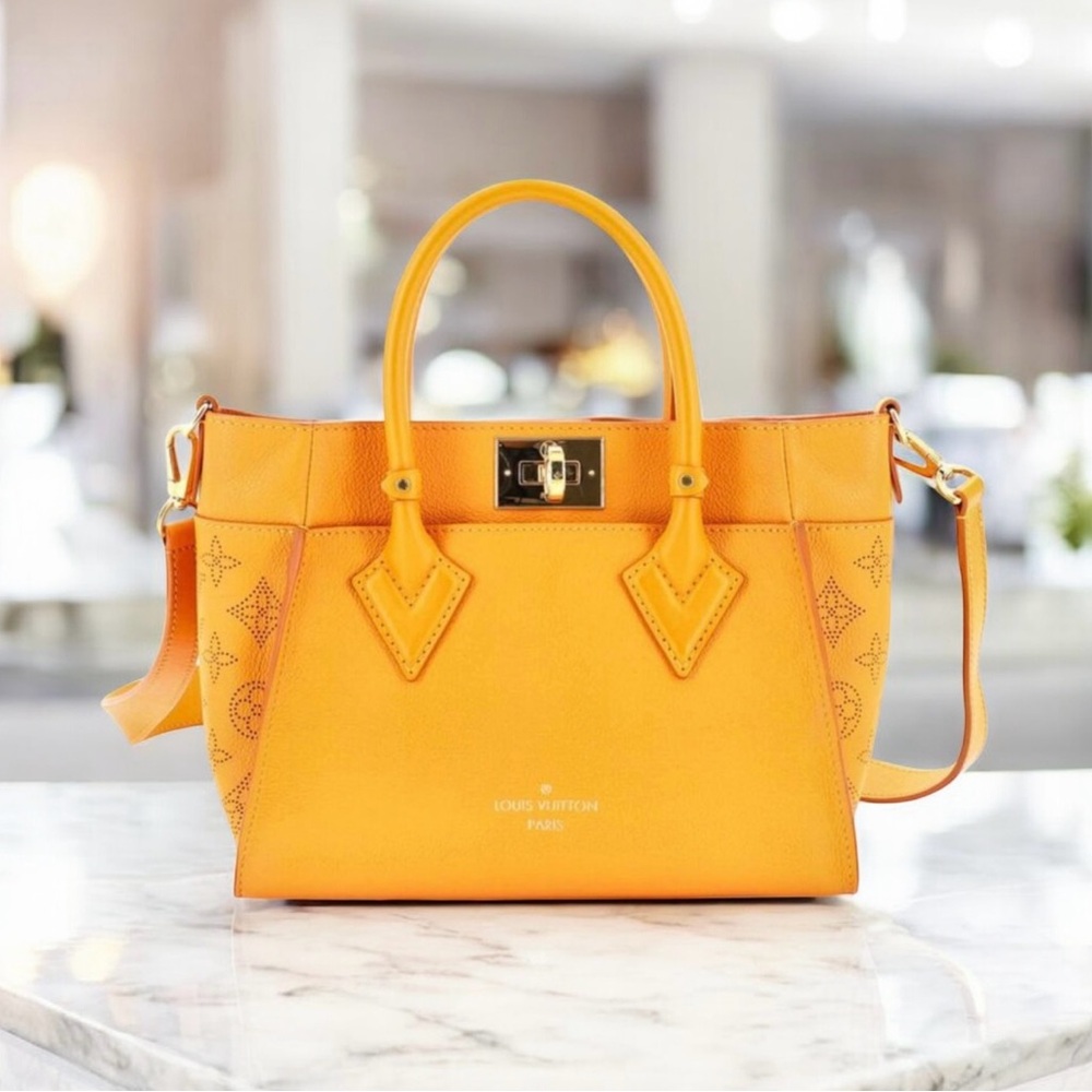Louis Vuitton On My Side PM